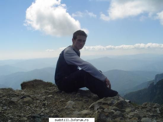 POZEEEE!!=)) - mda....eu+ceahlaul+cativa nori+o tzigare - Contact